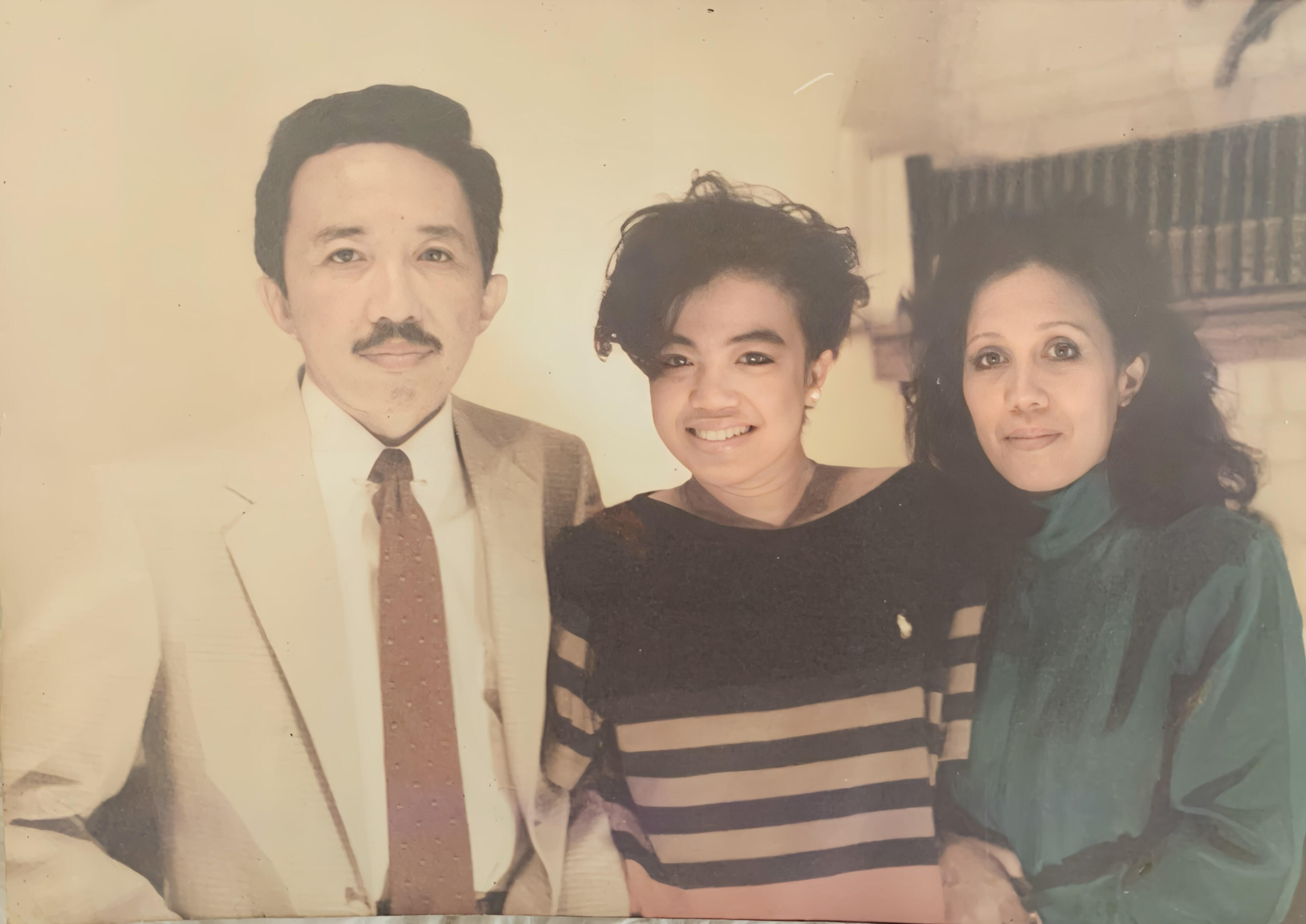 DR. Mun and his lovely wife - My Father and My Mother